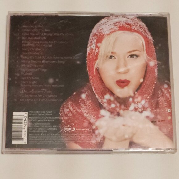 Kelly Clarkson Wrapped In Red Christmas CD 2013 - Picture 5 of 6